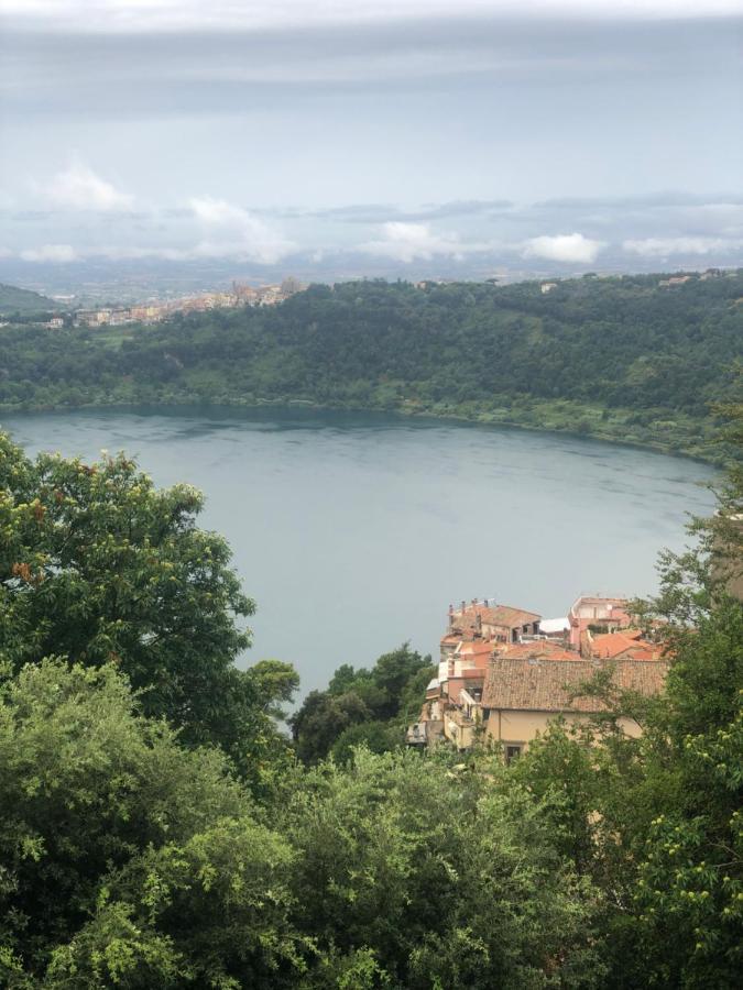 Isola Sul Lago 네미 외부 사진