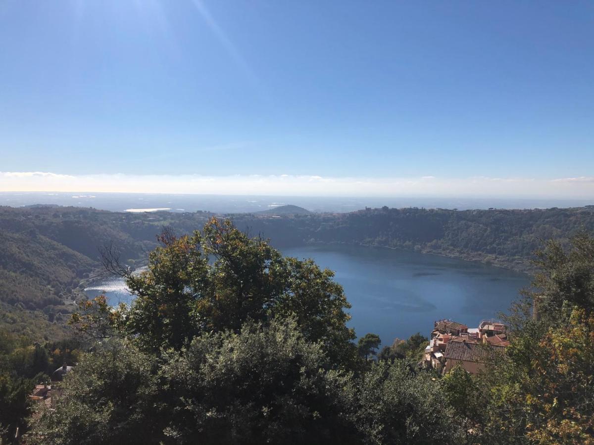 Isola Sul Lago 네미 외부 사진